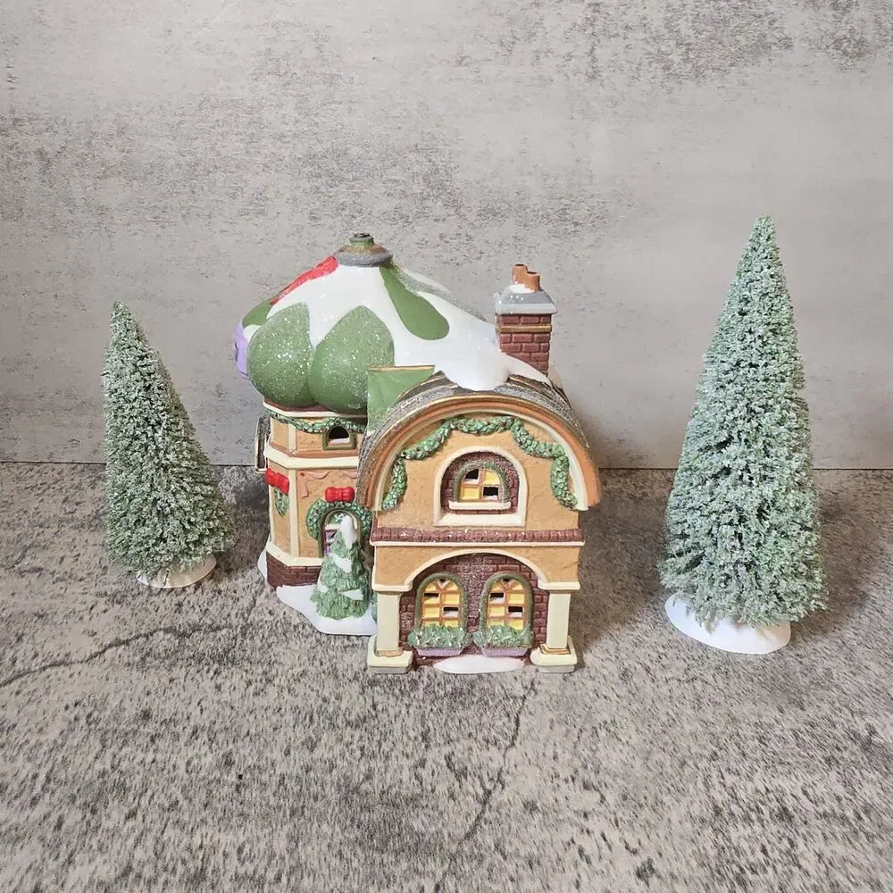 Department 56 RETIRED North Pole Series 